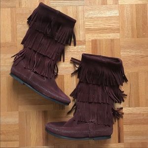 Minnetonka 3 layer fringe Moccasin boots